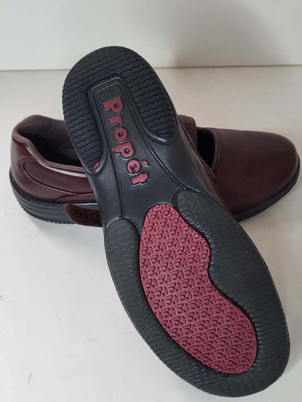 New Propet Women's Burgundy Mary Jane Flats